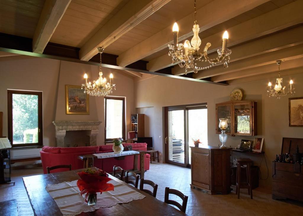 Agriturismo Eco-Bio Villa Vacasio ปีติญาโน ภายนอก รูปภาพ